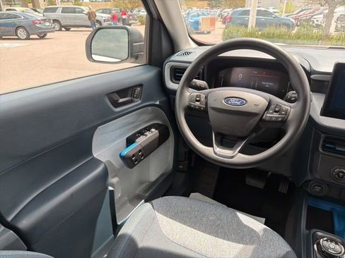 Used 2025 Ford Maverick XLT w/ Equipment Group 302A AWD/4WD image 16