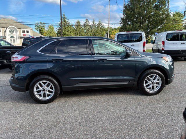 Certified 2024 Ford Edge SEL w/ Convenience Package AWD/4WD image 2