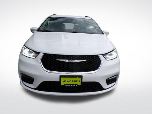 Used 2022 Chrysler Pacifica Touring-L FWD image 10