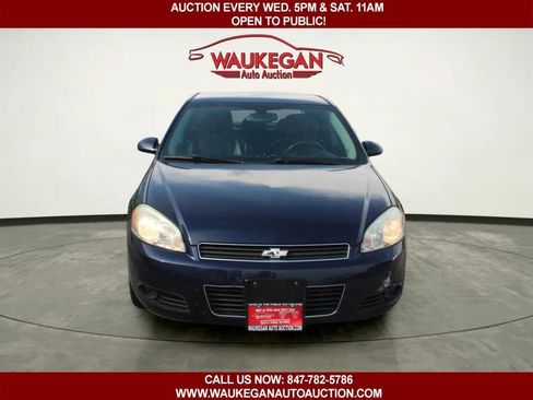 Used 2010 Chevrolet Impala LT w/ Luxury Edition Package FWD image 2