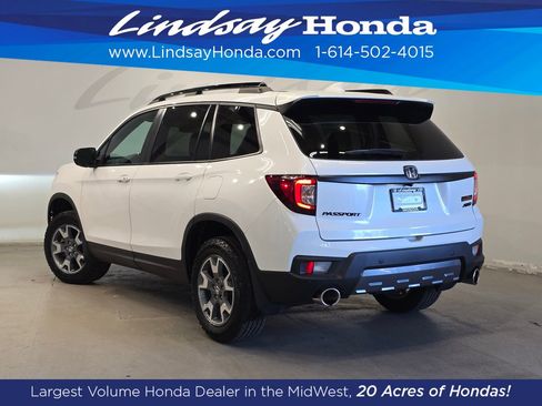 Used 2023 Honda Passport TrailSport image 4