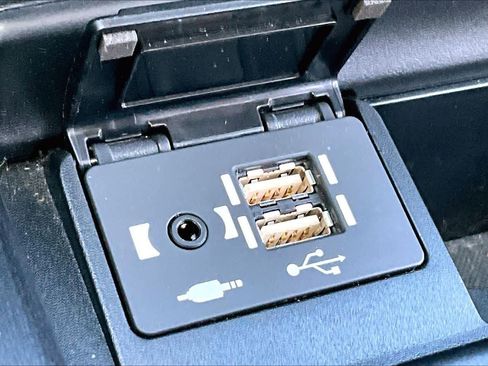 Used 2022 Lexus ES 300h w/ Premium Package image 36