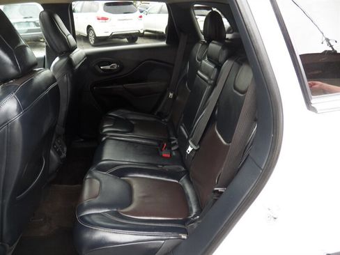 Used 2015 Jeep Cherokee Limited AWD/4WD image 12