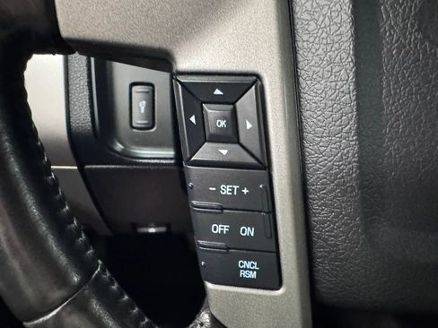 Used 2017 Ford Expedition Limited w/ Equipment Group 301A AWD/4WD image 25
