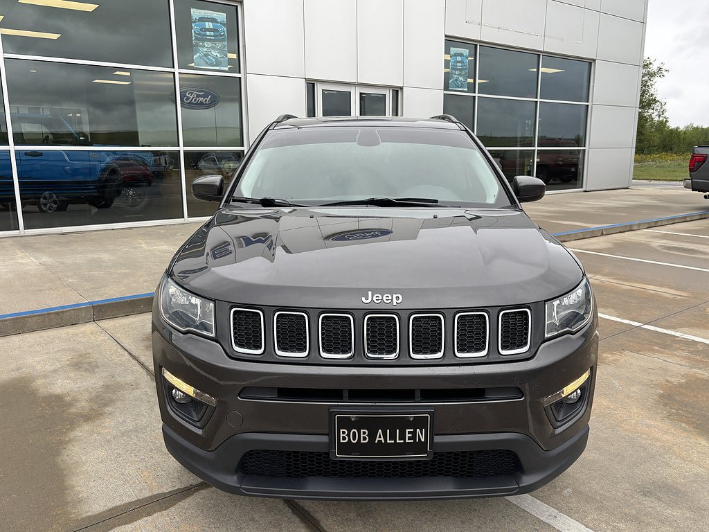 Used 2021 Jeep Compass Latitude w/ Sun and Sound Group AWD/4WD image 8