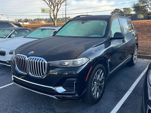 Used 2021 BMW X7 xDrive40i w/ Premium Package image 2
