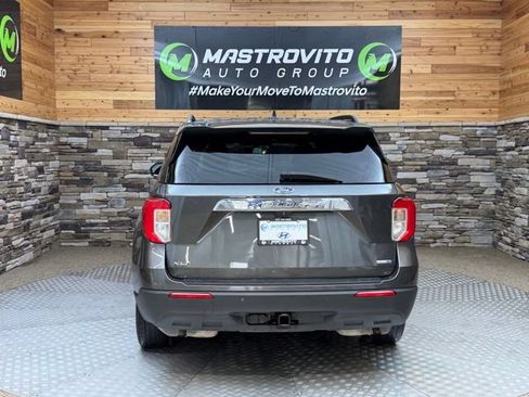 Used 2020 Ford Explorer XLT w/ Comfort Package AWD/4WD image 11