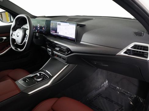 Used 2026 BMW 330i Sedan w/ Premium Package RWD image 9
