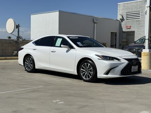 Certified 2025 Lexus ES 350 FWD image 2