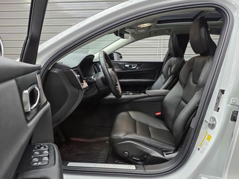 Used 2025 Volvo S60 T8 Plus w/ Climate Package AWD/4WD image 13
