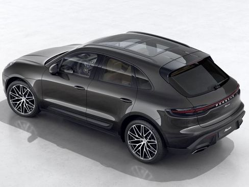 New 2026 Porsche Macan Base image 4