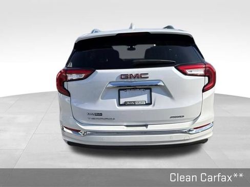 Used 2024 GMC Terrain Denali w/ Denali Premium Package AWD/4WD image 11