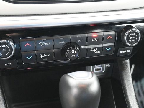 Used 2025 Jeep Compass Limited AWD/4WD image 25
