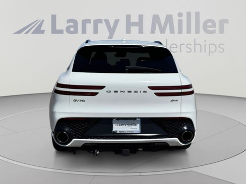 Used 2023 Genesis GV70 2.5T w/ Sport Prestige Package AWD/4WD image 4