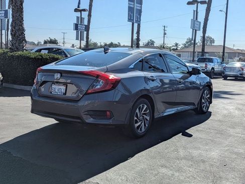 Used 2017 Honda Civic EX-L image 10
