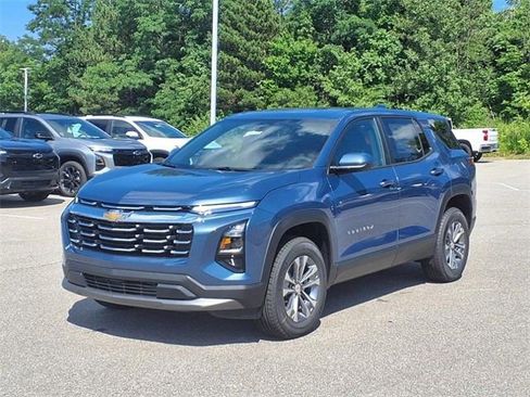 New 2026 Chevrolet Equinox LT AWD/4WD image 3
