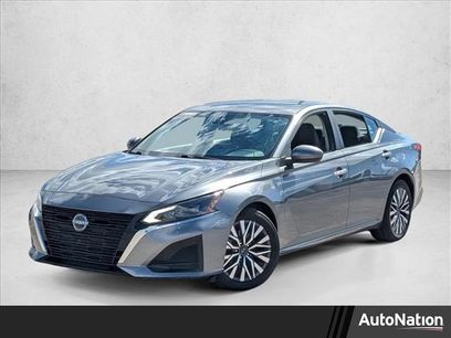Used 2023 Nissan Altima 2.5 SV
