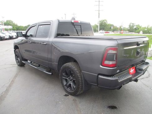 Used 2020 RAM 1500 Big Horn AWD/4WD image 11