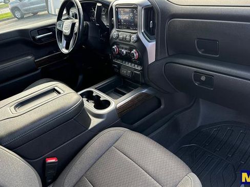 Used 2022 GMC Sierra 1500 Elevation w/ Preferred Package image 18