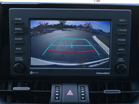 Used 2022 Toyota RAV4 XLE Premium image 17