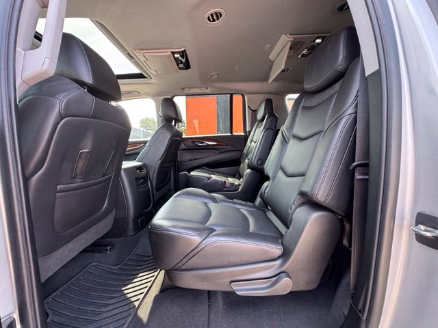 Used 2019 Cadillac Escalade ESV Premium Luxury AWD/4WD image 12