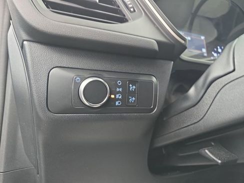 Used 2022 Ford Escape SE image 42