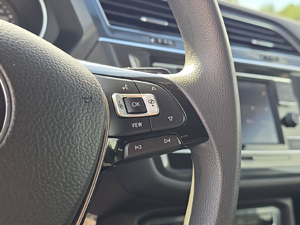 Used 2019 Volkswagen Tiguan S w/ 3rd Row Seat Package AWD/4WD image 14