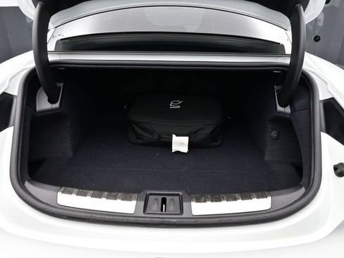 Certified 2025 Porsche Taycan AWD/4WD image 13