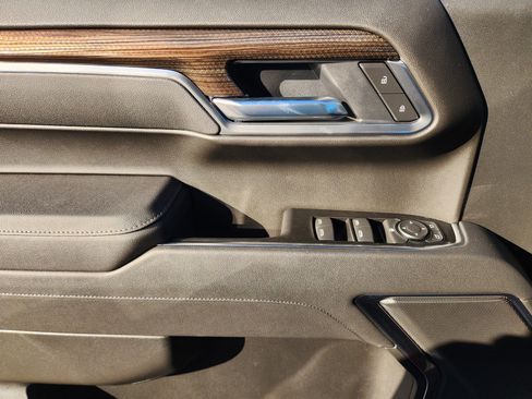 New 2026 Chevrolet Silverado 1500 LT w/ Texas Edition Plus RWD image 17
