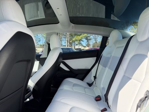 Used 2020 Tesla Model 3 Long Range image 21