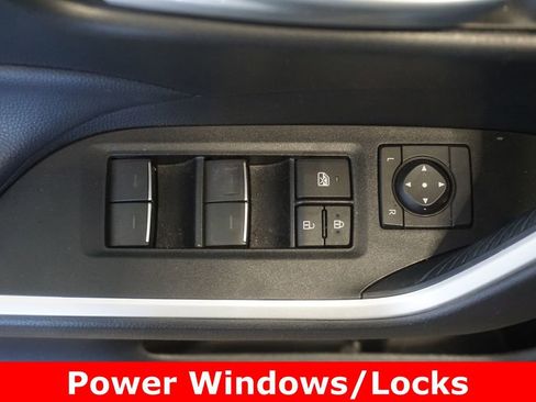 Certified 2023 Toyota RAV4 XLE AWD/4WD image 5