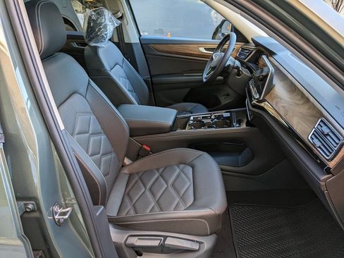 New 2026 Volkswagen Atlas SE image 22