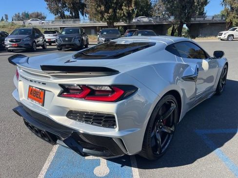Used 2023 Chevrolet Corvette Z06 RWD image 8