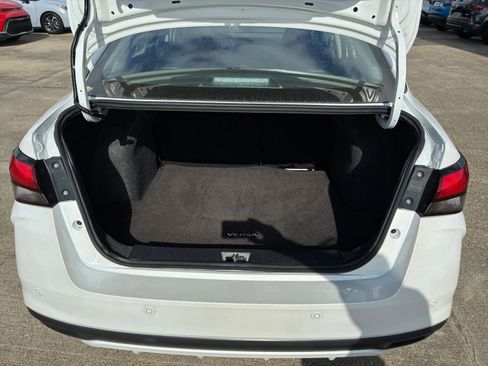 Used 2025 Nissan Versa SV image 24