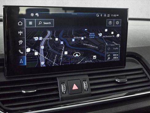 Certified 2025 Audi Q5 2.0T Premium Plus w/ Premium Plus Package AWD/4WD image 13