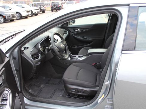 Used 2024 Chevrolet Malibu LT image 16