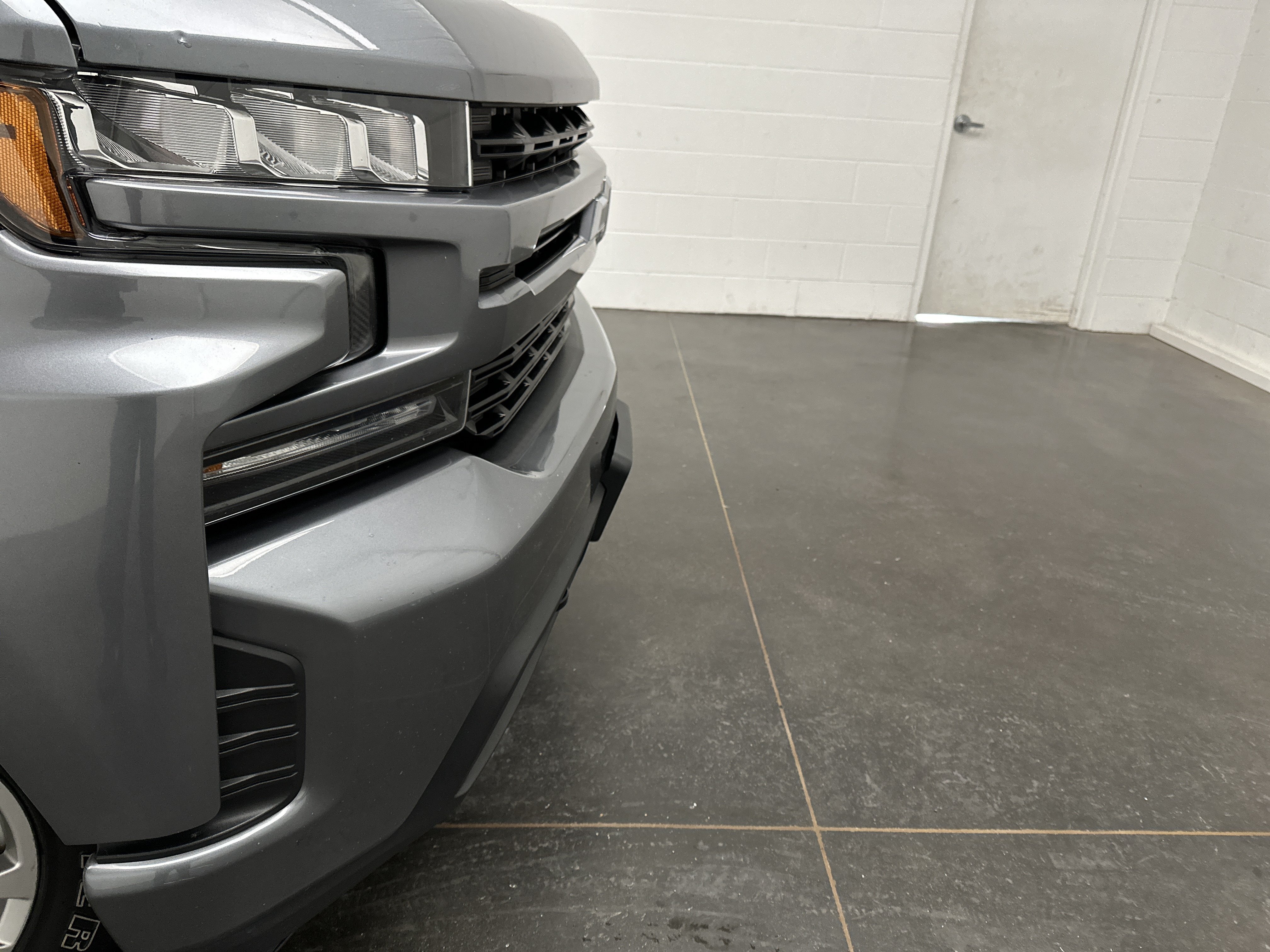 Used 2020 Chevrolet Silverado 1500 RST AWD/4WD image 2