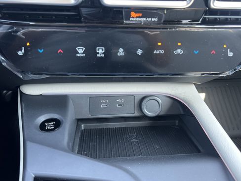 New 2026 Nissan Sentra SL FWD image 7