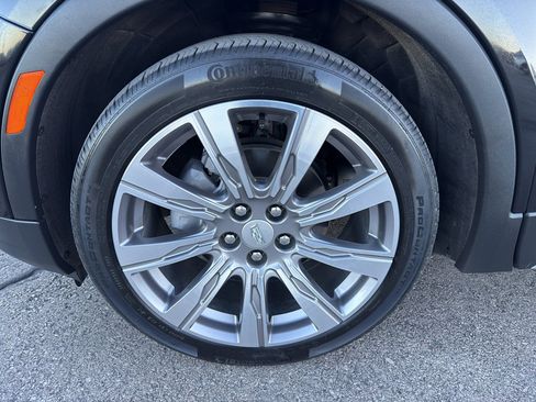 Certified 2022 Cadillac XT4 Premium Luxury w/ Driver Assist Package image 9