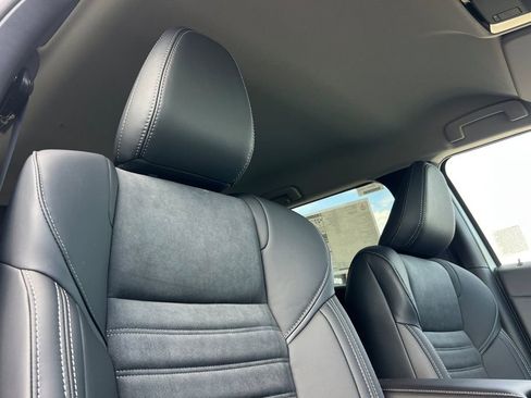 New 2026 Mitsubishi Outlander SE image 17