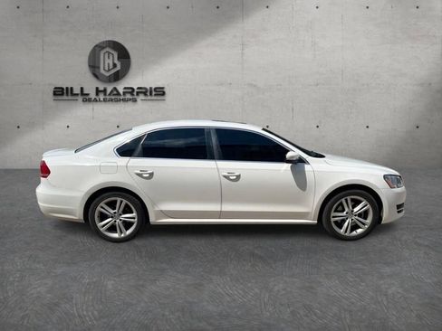 Used 2014 Volkswagen Passat 1.8T SE FWD image 4