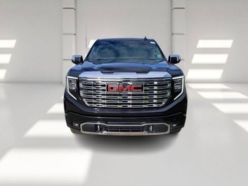 Used 2022 GMC Sierra 1500 Denali image 2