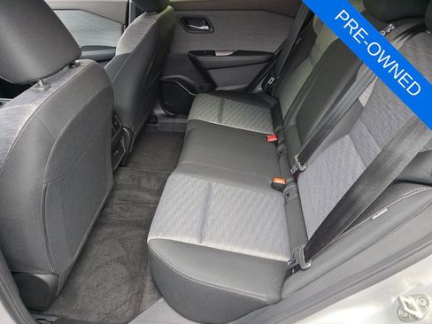 Used 2023 Nissan Rogue SV image 13