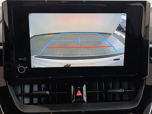 Used 2025 Toyota Corolla SE image 19