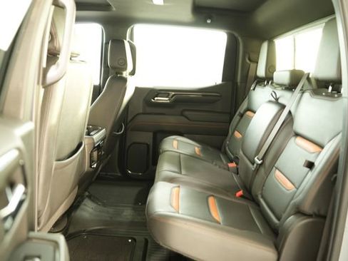 Used 2024 GMC Sierra 1500 AT4 w/ Technology Package image 15
