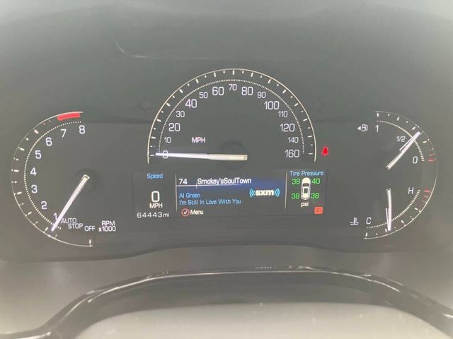 Used 2018 Cadillac XT5 Luxury w/ Driver Awareness Package AWD/4WD image 3