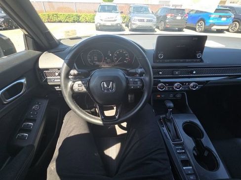 Used 2023 Honda Civic Sport image 16