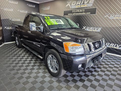 Used 2012 Nissan Titan SV image 6