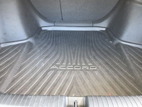 Used 2025 Honda Accord SE image 17