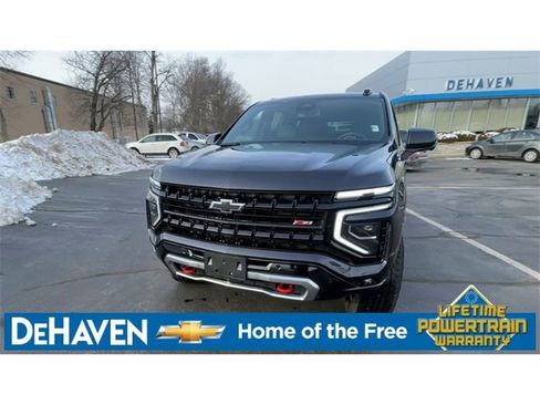 Used 2025 Chevrolet Tahoe Z71 AWD/4WD image 4